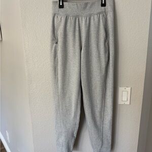 New Lululemon Gray High-Waisted Joggers